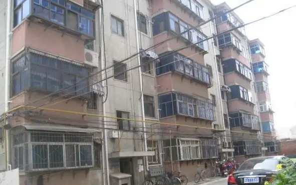 中原区外国语小学家属院