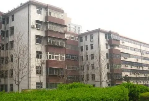中原区外国语小学家属院