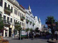 房子果戈里大街革新街交口七楼顶楼公寓式装修公产