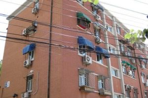 商品房满五年唯一住房、邻近景山公园,明厨明卫