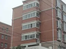 地铁口双气四房 小区比较划算实惠的一套房子