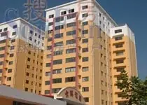 此房满五年了,户型方正,南北通透格局好,卫生间带窗