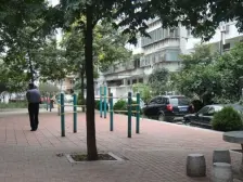 顶加阁带平台 南北通透 装修保持好