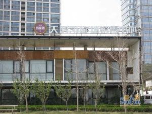 天鸿海景房东打头采光视野开阔实木装修