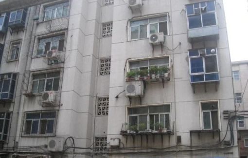 白庙社区3室1厅1卫东朝向2100.00元/月出租