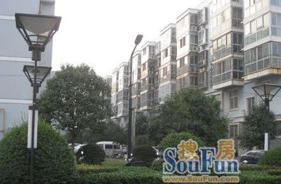 白庙社区4室1厅2卫南朝向3200.00元/月出租