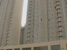 70年产权写字楼,单价5100,距离地铁口近,07年电梯房