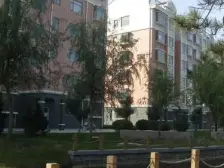 碧海苑四楼三居室房子业主着急卖