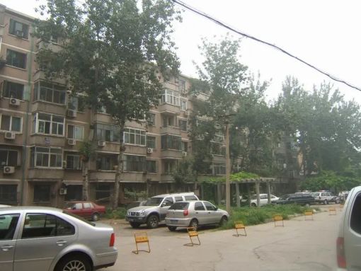八里庄东里北巷2室1厅1卫南北朝向4800.00元/月出租