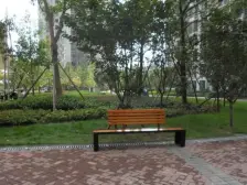 三峡广场 正规一室 中间楼层 坐北朝南 出行方便