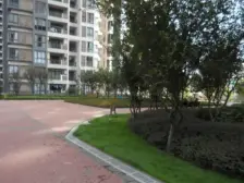 新华佳苑精装2房跃层,户型端正,采光好