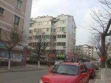 金胜小区 3室1厅 南 北