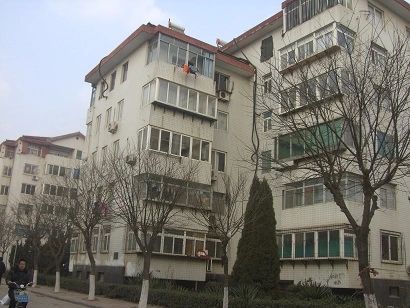 金胜小区3室2厅1卫南北朝向1850.00元/月出租