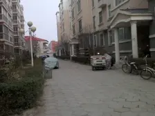 房子格局合理,公摊面积小,采光也不错