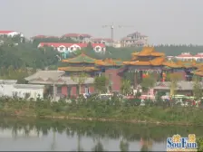 庄园华府电梯楼,南看大佛,北观湖