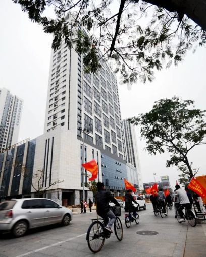 唐山万达广场2室1厅1卫南朝向1000.00元/月出租