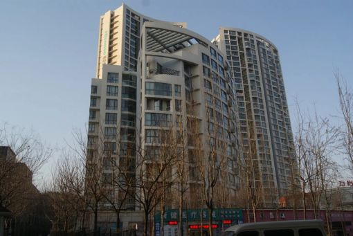 海信璞园1室1厅1卫南朝向2500.00元/月出租