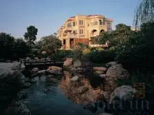 轻松收租,上下三层叠加别墅,使用率高,有车位