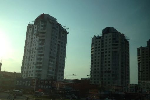 建设者公寓1室1厅1卫南朝向800.00元/月出租
