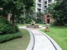 寮步横坑旗山绿洲一楼带院子。。。