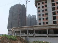 全新精装修,中间好楼层,采光视野好,边户