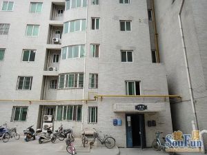南昌路明珠花园三期大三室单价低随时看