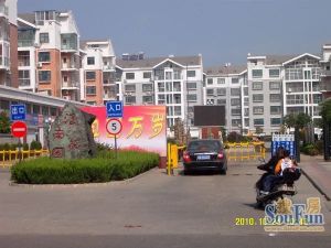 双南向卧室,落地阳台,光线视野好,无遮挡