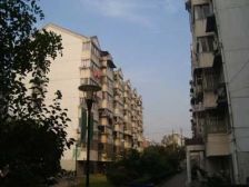 东吴新苑顶复楼下112阁楼50 车库6平