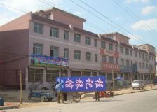 户型方正南北通透采光充足,小区配套齐全。