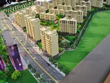 此房四室精装修保持好,拎包住,房主诚心出售。