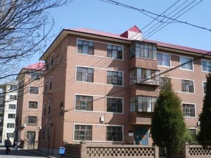 此房满五楼层好视野开阔,无遮挡,生活交通便利