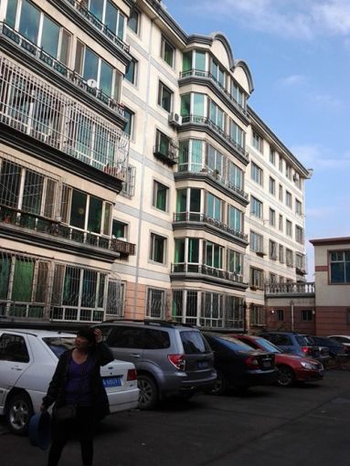 三联化工小区2室1厅1卫南北朝向1300.00元/月出租