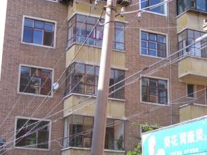 政法小区 东风路 运动楼层 急售