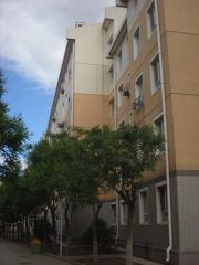 巨华聚鑫园 国标两居室 步梯三楼