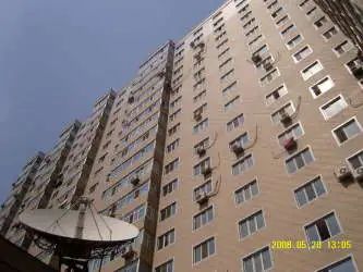 龙兴大厦2室1厅1卫东朝向1900.00元/月出租