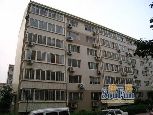 江西路55号院3室2厅1卫东朝向1800.00元/月出租