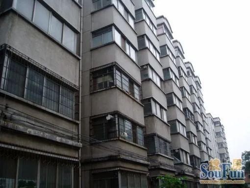 洛轴15号街坊1室1厅1卫南北朝向650.00元/月出租