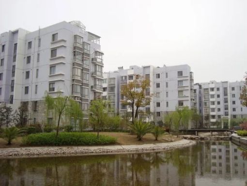 绝对城市2室1厅1卫南朝向1900.00元/月出租