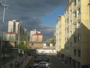 南二环 精装修三居 小区停车方便