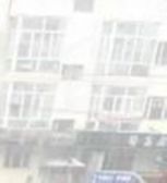 房子在珑瑞小区7楼精装修 新换的塑钢窗 双卫