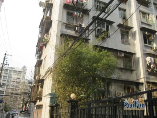 东花坛中国银行家属院2室1厅1卫南北朝向600.00元/月出