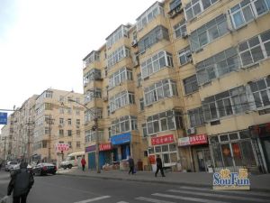七一路18号院3室2厅东西