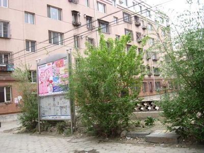 五塔寺东小区1室1厅1卫东西朝向1000.00元/月出租