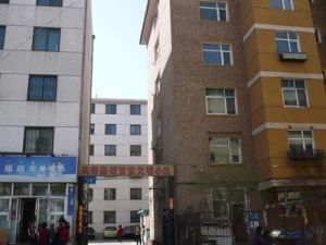 创业公寓 5室2厅 南 北