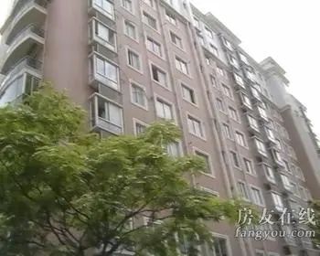 德美公寓3室2厅2卫南北朝向2200.00元/月出租