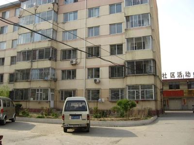 县府街小学教工楼2室1厅1卫南北朝向800.00元/月出租