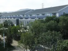 植物园西边 联排别墅 房本快够两年了 随时看房 !