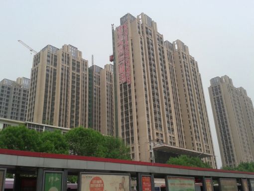建业贰号城邦3室1厅1卫南北朝向3000.00元/月出租
