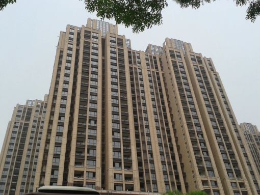 建业贰号城邦3室1厅1卫南北朝向3100.00元/月出租