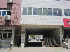 新华日向新华路东单位房三室小区停车方便日向近